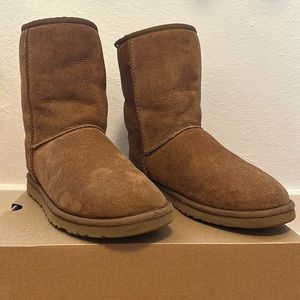 Ugg Classic Short II sz 8